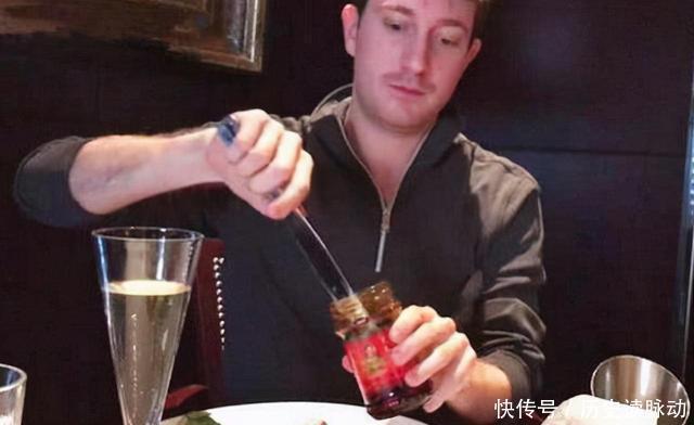 老外|老外认为中国人吃不起的美食，没想到中国小孩都随便买，啪啪打脸