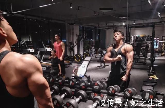 王浩洋|掉肌肉小毛睿变身龙战队成员,这个小伙够强