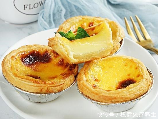 朋友圈晒了下自制的蛋挞,好友都想被我投食,原来这才是正宗做法!