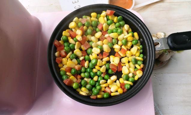 1个电饭锅,1碗米,究极懒人版一锅出,有饭有菜只刷一个锅