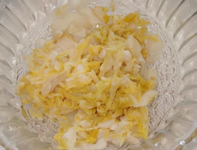 开胃|酸菜炖肉直接下锅?难怪又苦又难吃,教你正确做法,鲜香更开胃