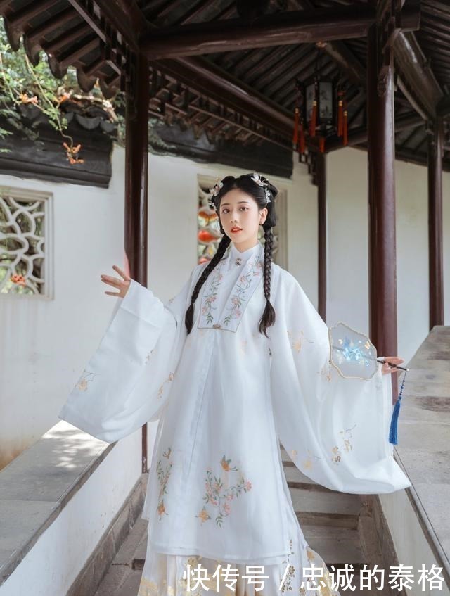 汉服袍子的迷惑行为,基本人人都做过,来看看你中了几个