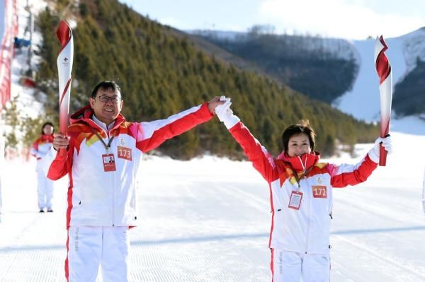 火炬在崇礼富龙滑雪场传递|北京冬奥会 | 富龙滑雪场