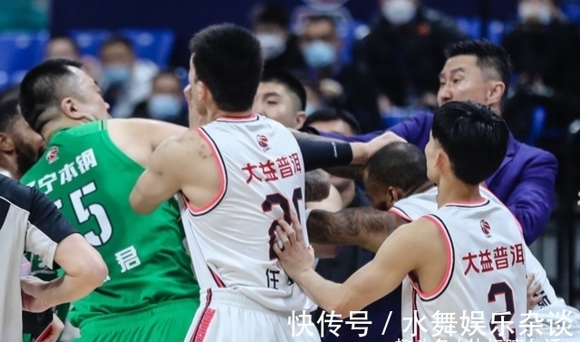 李春江|CBA正式官宣!韩德君被重罚停赛7场 威姆斯禁赛5场