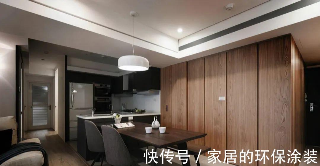 收纳|沙发不靠墙加5㎡收纳区,玄关连餐厅全装柜,100㎡住出豪宅感