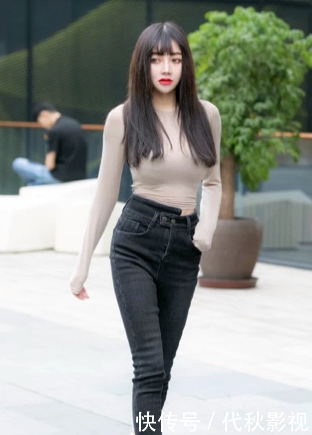高挑|街拍:身材高挑的时尚小姐姐,大气穿搭,打扮魅力身材气质好