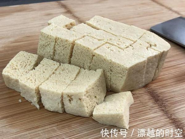 吃法|看好了,这才是豆腐最好的吃法!不炖不炒比肉香,比面筋还好吃