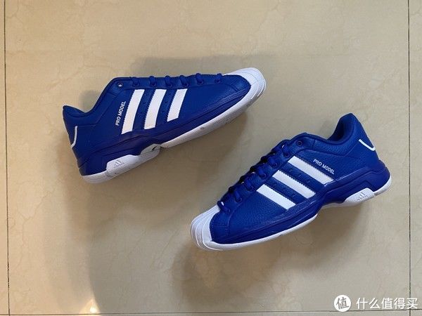 蓝与白 胖胖买的鞋 篇一百四十四：经典款adidas pro model 2g篮球鞋