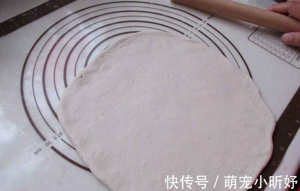 面团|早餐这样做孩子再挑食也爱吃,营养丰富钙质高,常常这样吃长高个