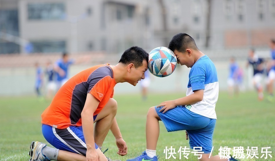 冰镇|夏季高温再难受,这4件事也不要对孩子做,家长别不当回事