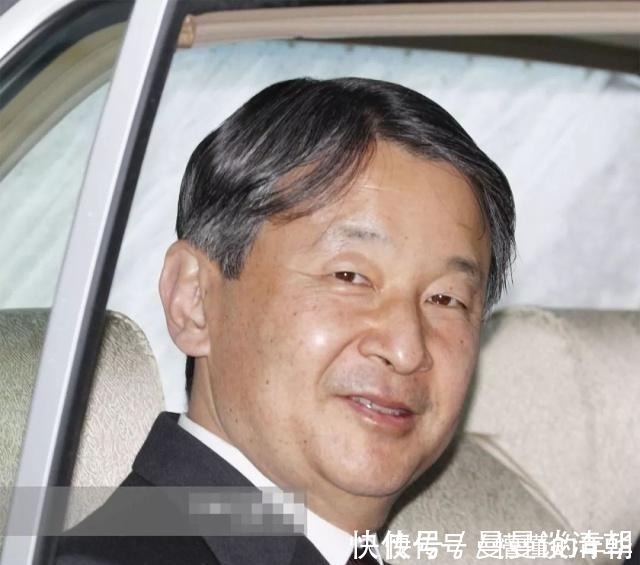 上联@女子上联“张长弓,骑奇马,三更作战”,书生答出下联实在经典!