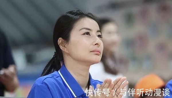 郭晶晶上综艺节目,说自己会做饭但少做,对孩子非常关心照顾