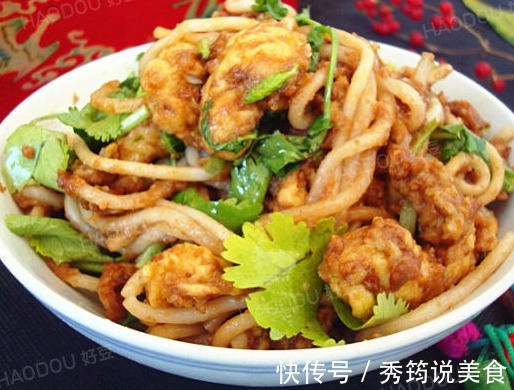 土豆粉炒着吃太没意思了,学会如此做,等着被竖大拇指吧,太香了