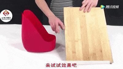 家里的洗衣液瓶别扔，这样剪2刀，可以省下买熨斗的钱！