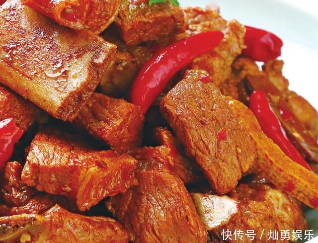 好吃|排骨这种做法,不炒、不蒸也不煲汤,软嫩入味,比红烧的还好吃