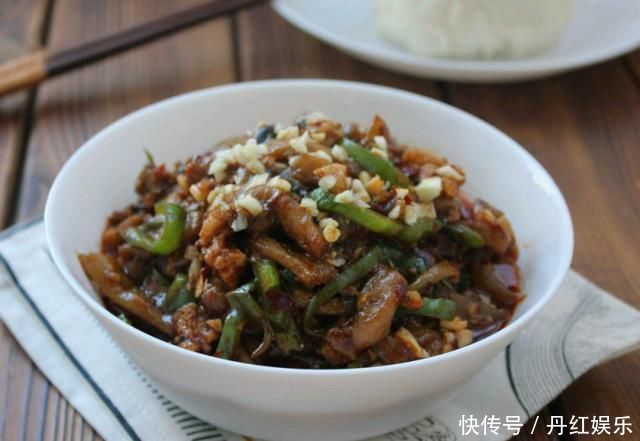 炒茄子,吸油多还不入味错在这一步,教你大厨做法,清爽不油腻