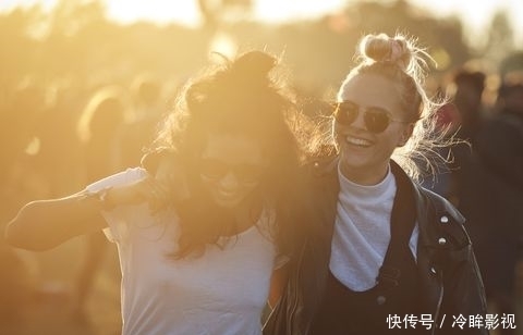 5月星座运势 风象星座 解析天秤座 水瓶座 双子座本月运势 粉紫色 5月星座运势 风象星座 解析天秤座 水瓶座 双子座本月运势 粉紫色