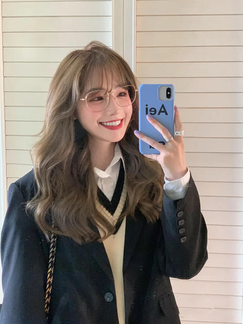 颜色|2021最受欢迎的4款发色,黄皮女人一定要染!