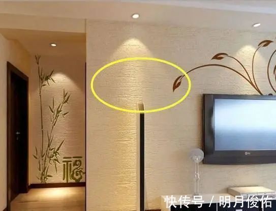 全屋|做了全屋硅藻泥老师傅劝都没用,开始觉得环保,入住一年才知被坑
