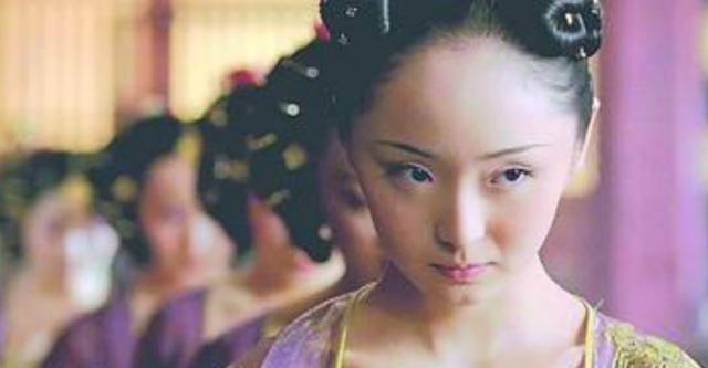 嘉靖皇帝|皇帝念经出错,13岁的宫女大笑出声,没想到却在当晚被宠幸