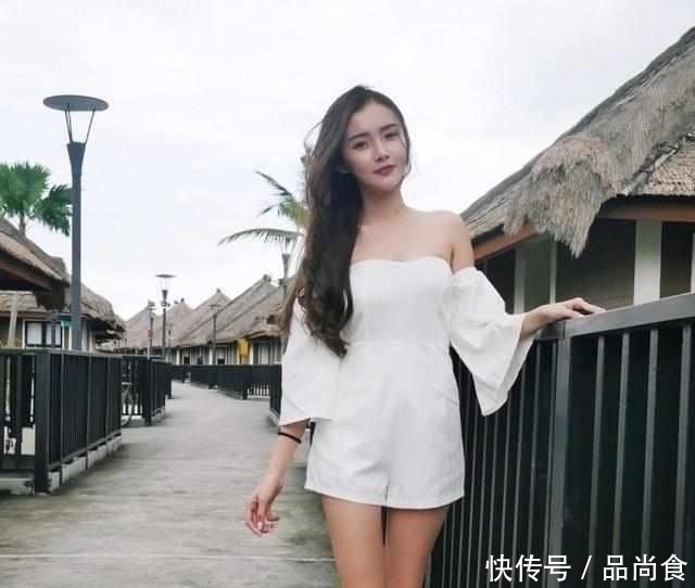 包臀裙 美丽的小姐姐穿出时尚新高度,你喜欢这样的装扮吗?