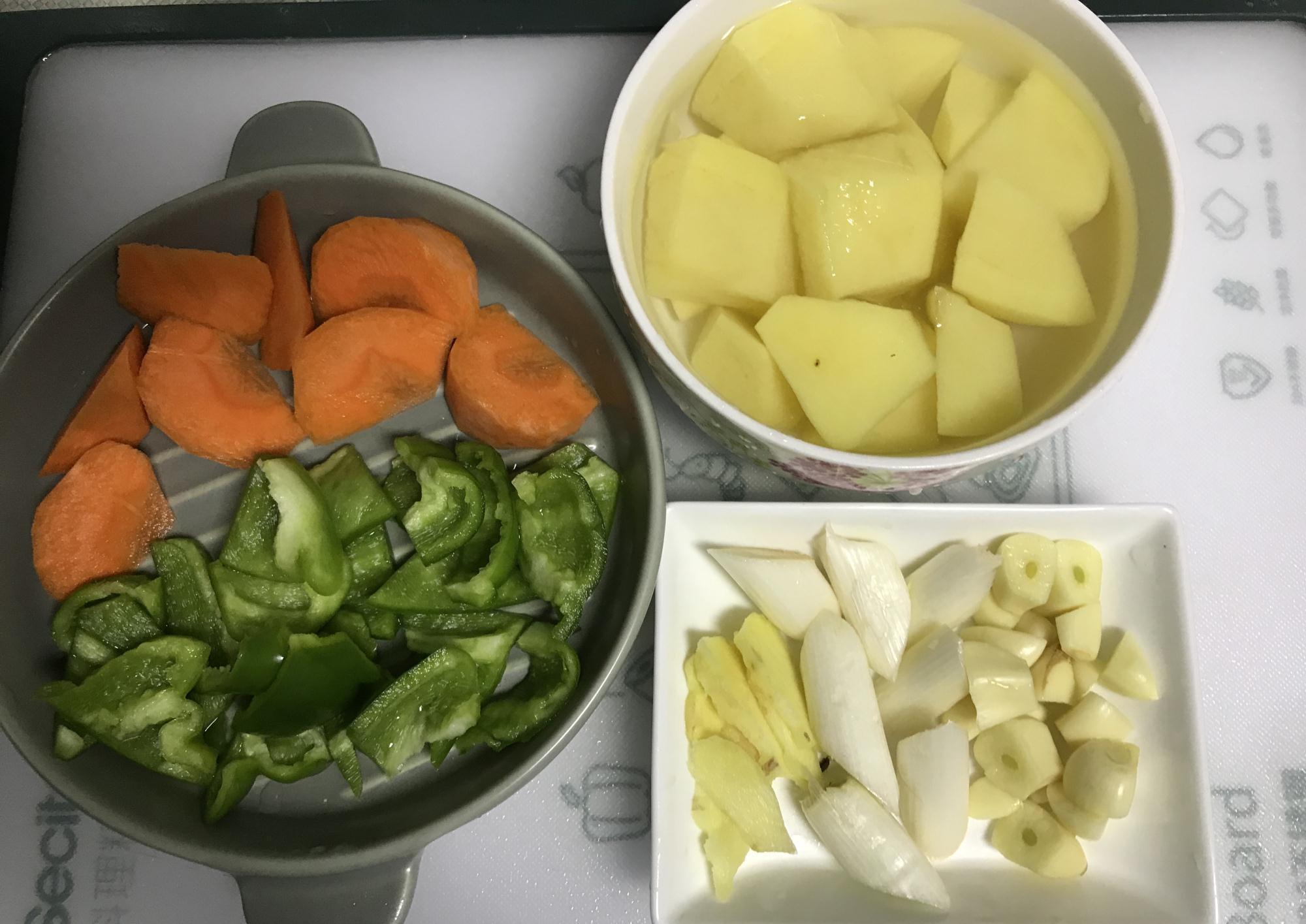 入秋后，吃猪肉牛肉，不如多吃它，营养全面还便宜，人人吃得起