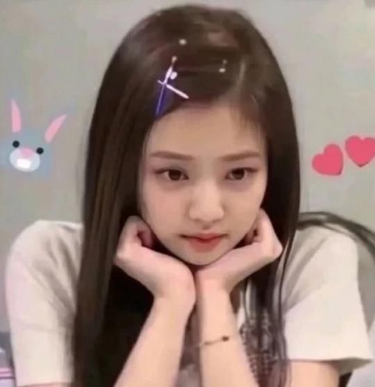 00后女生脸上有3标志，是标准“仙女脸”，全中坐等桃花爆棚