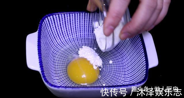 鸡蛋|鸡蛋与红薯能一起吃吗红薯片裹上蛋液烤着吃,皮更脆,香甜可口