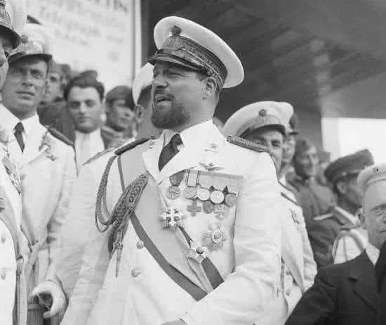 空军元帅|二战死的最冤的元帅,前途不可限量,却稀里糊涂被新兵一炮打死