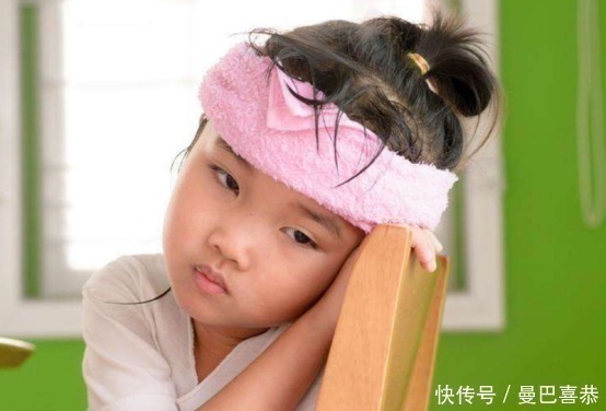 拉伸|你的宝宝喜欢拉伸吗?不要觉得可爱。动作频繁说明有问题!