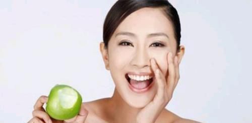 早餐|早上起床后,是先刷牙还是先吃早餐若是做对了,老了也不掉牙