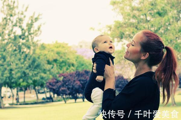 当妈|同龄发小,一个19岁生娃一个39岁当妈,多年后见面差距太明显