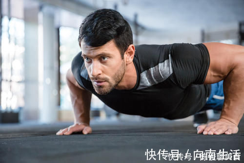 检验|检验自己是不是真男人，做俯卧撑就够了！你能做多少个？