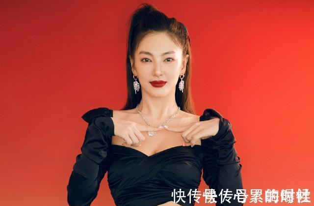 张雨绮开撕芒果台后,称未来依旧以诚相待,但怕这是她的一厢情愿