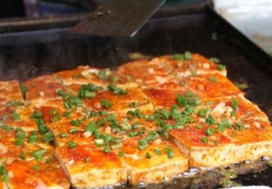 火爆|如果让你去摆地摊，这7种火爆的地摊美食，你会选哪种？