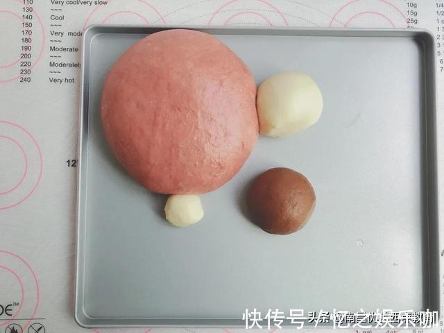 135g|女生都会喜欢的面包，小熊花骨朵面包可爱好吃两不误