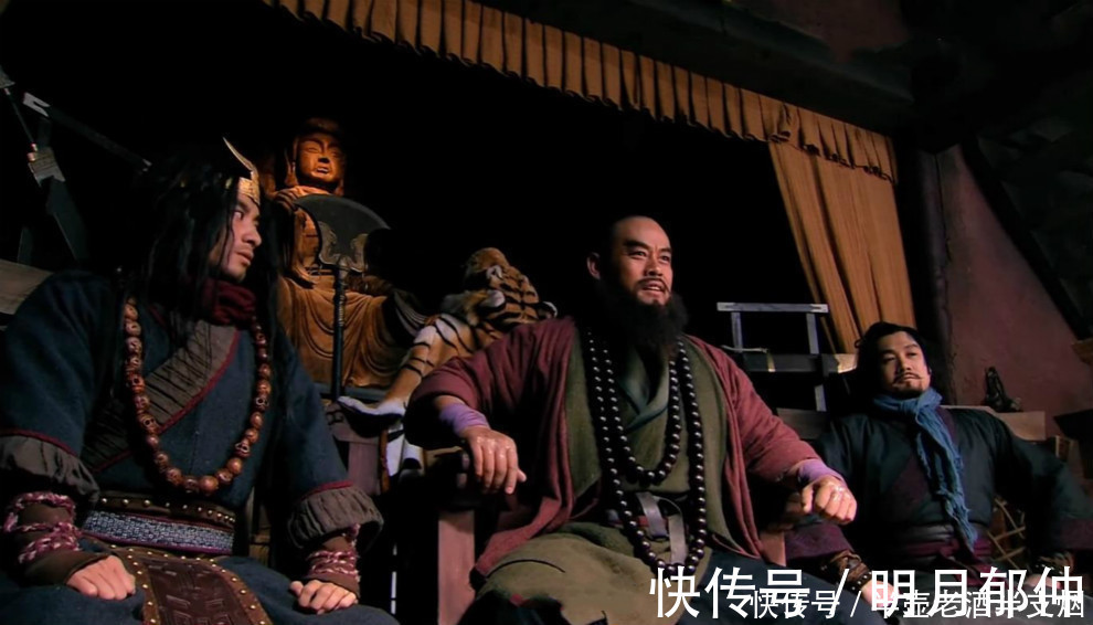 单挑|看完三次战斗得出结论:林冲鲁智深武松三人单挑,最后胜出者不是武松而是谁?