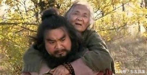 晁盖&李逵之母被老虎活吃,为何梁山好汉大笑不止背后真相令人愤怒!