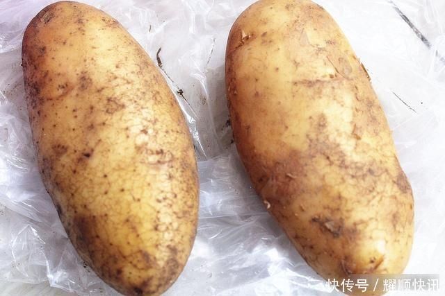 去皮|土豆去皮原来这么简单,大厨教您一招,一拉就开,再也不用削皮了