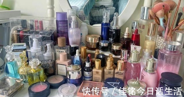 护肤品 跟风乱入护肤品=毁容式护肤！孕期护肤注意这些，避免产后老三岁！