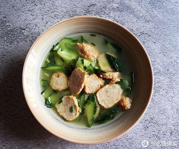 清炒红薯叶|广东夫妻俩的午餐，半小时搞定3菜1汤，清爽可口又下饭，很接地气