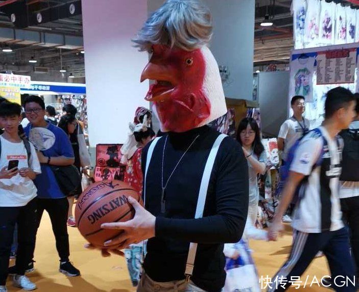 暑假|2021年的暑假，漫展又有新花样，吴京都被人出COS了