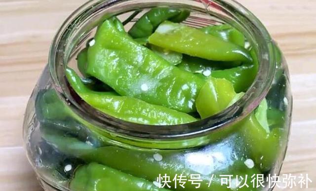 婆婆教我腌辣椒,不用水,不用油,酸辣爽口,2天就能吃
