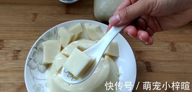 糯米粉|豆浆和糯米粉试试这样做，比雪媚娘还好吃，软糯拉丝放三天也不硬