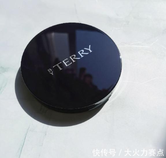 terry|打造仙气必收的造光神器！高光用的好，不做医美也能拥有水光肌