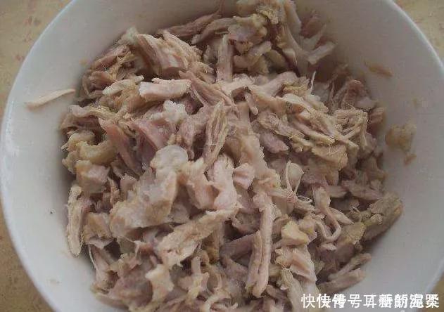 什么果皮渣、大豆渣,都不如这种“渣滓”,盆里埋一点养啥都旺