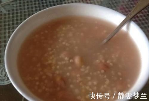 恢复|产妇坐月子,这几种粥可以多吃,不仅能下奶,还有益于产后恢复