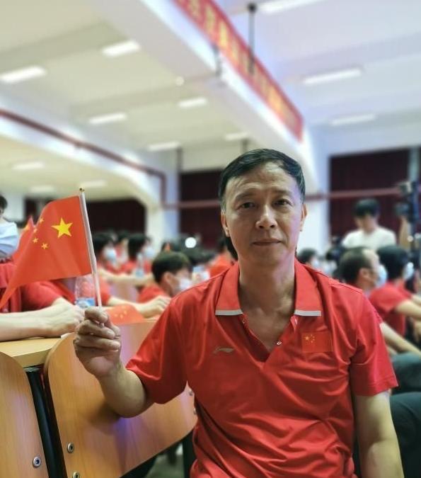 陳芋汐|奪冠2個(gè)月后,全紅嬋家庭現(xiàn)狀如何了?父親依舊在家種地