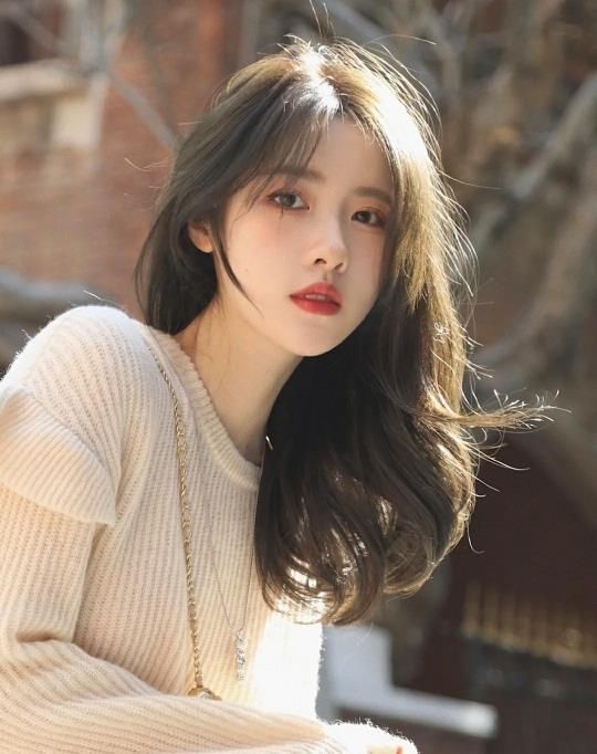 好看不挑脸型的发型有哪些？这几款很实用，尤其是丸子头俏皮可爱