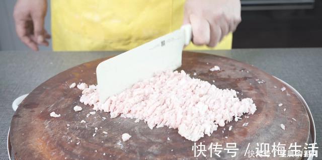 鲜嫩|萝卜馅的饺子这样做，营养开胃又鲜嫩